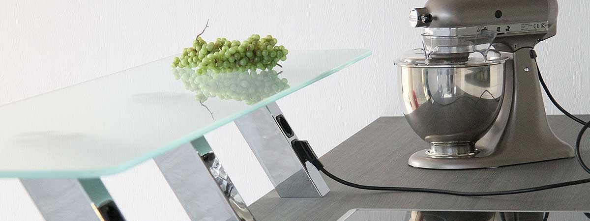 Lempke Küchentechnik: Steckdosen und Konsolen